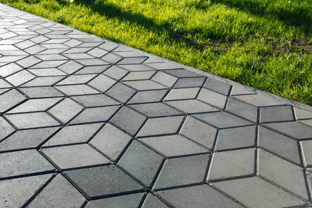Best Driveway Pavers Cost  in Lakes West, CT